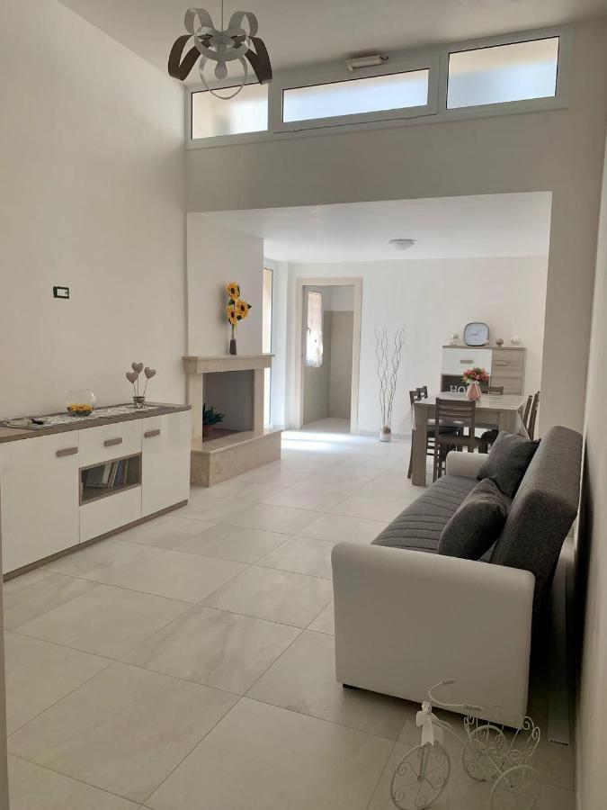 Civico35 Villa San Vito dei Normanni Exterior foto